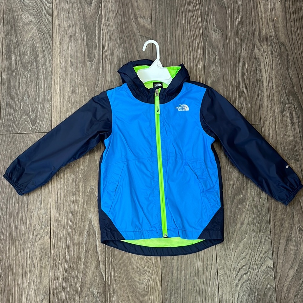 Boys size 5 The North Face Windbreaker Jacket- Like New